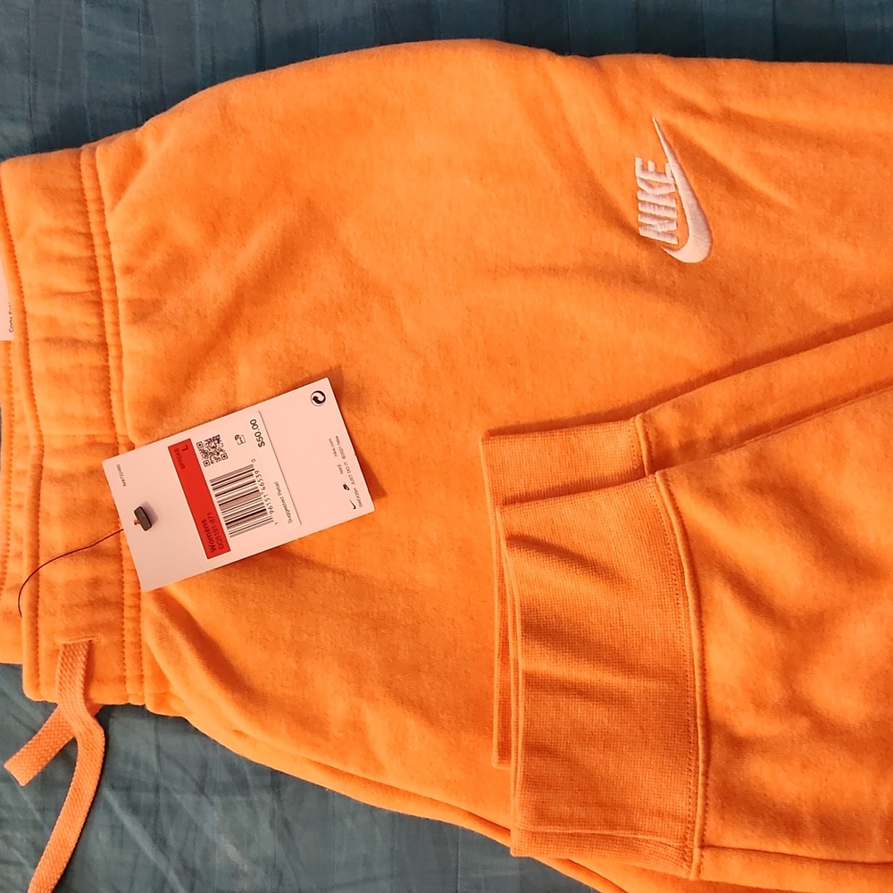 Womens Nike sweatpants